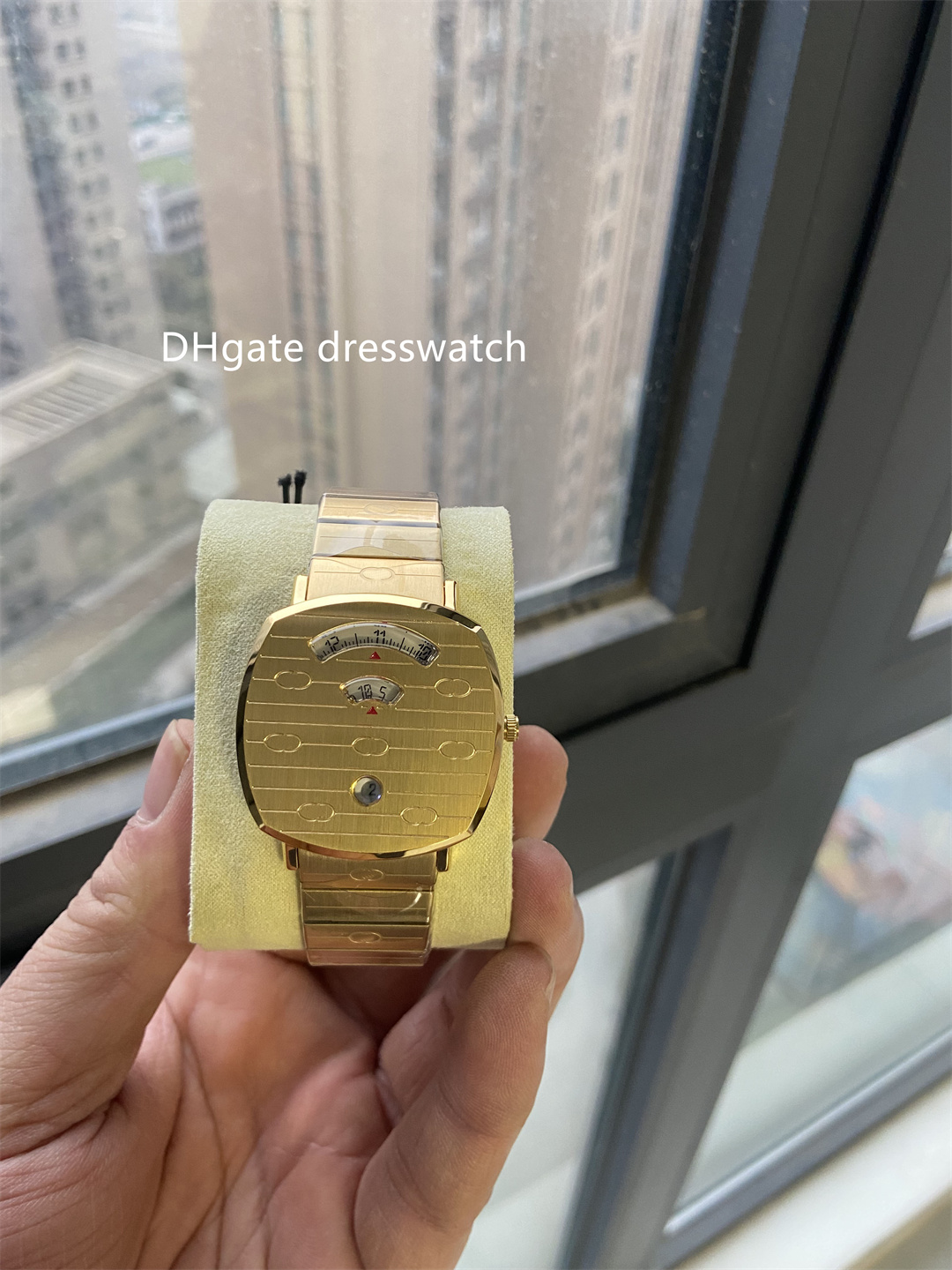 Fashion Luxury quartz movement watches 5A top designer men&#039;s watch 38mm gold silver black watch-image-840058313