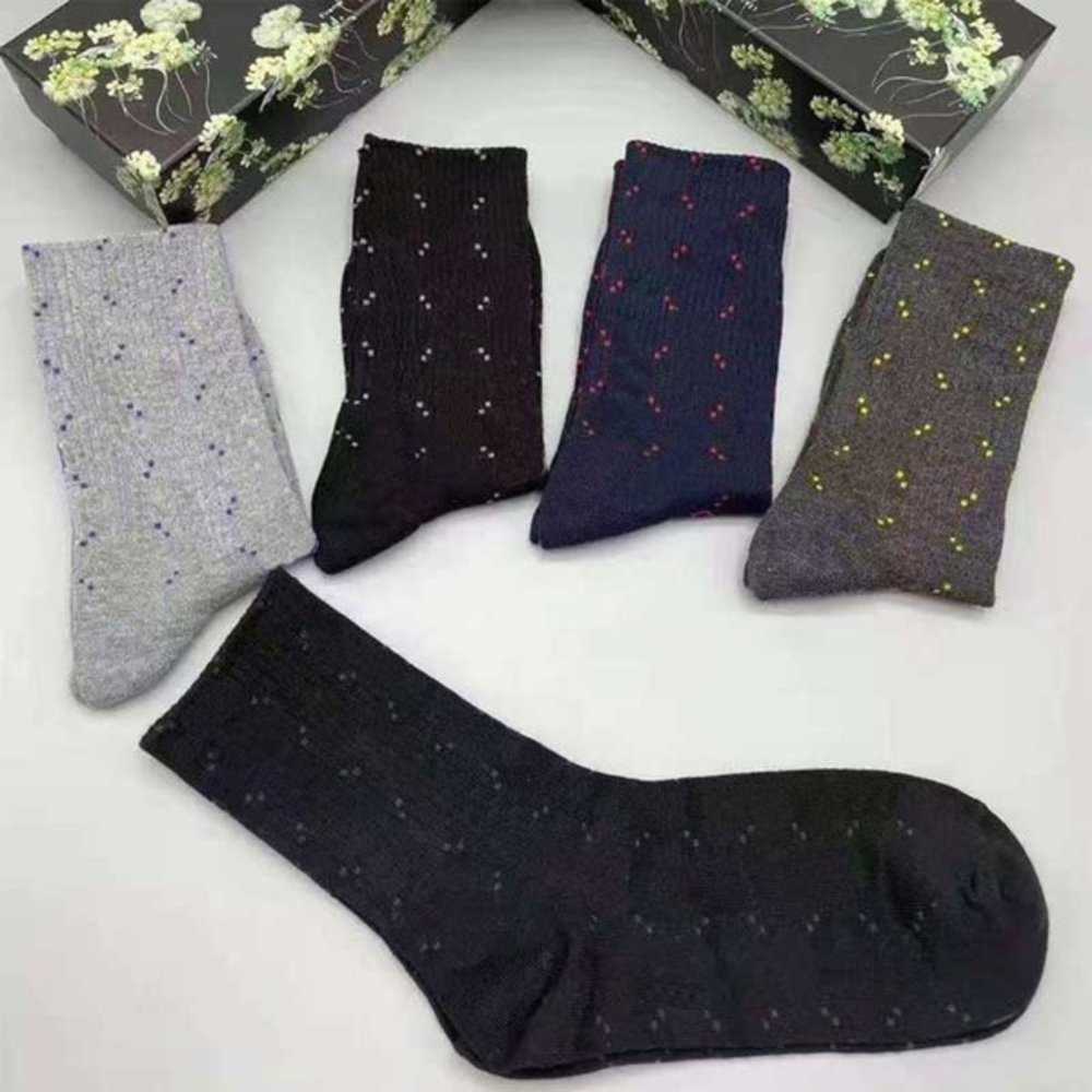 

Classic Letter Socks for Men Women Stocking Fashion Ankle Sock Casual Knitted Cotton Candy Color Letters Printed 5 Pairs/lot Come with Box G082, 1 box=5 pairs