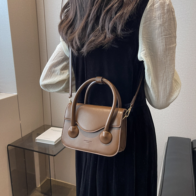 

Women Inclined Shoulder Bags Fashion casual Womens Bag Small Handbag Totes High-capacity PU leather Large volume wholesale Girl Mobile Phone Bag Black 1833, White
