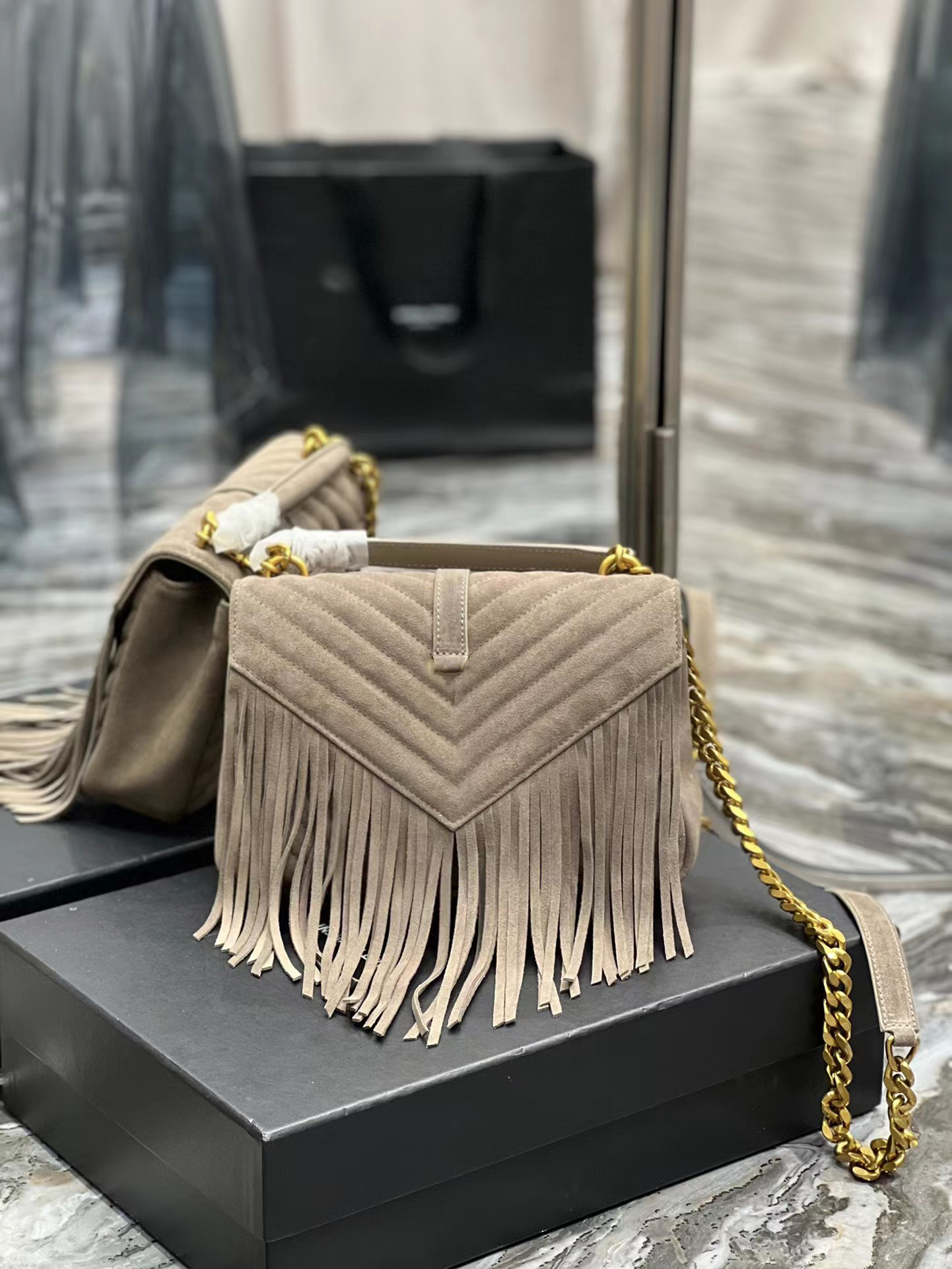 Shopping bag earthy yellow frosted belt tassels ten thousand years old mailman bag large capacity 5A quality