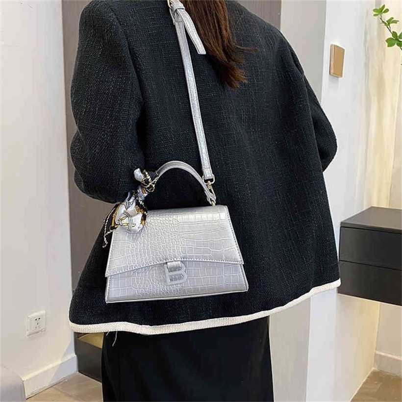

20% OFF Handbag High quality 2023 new bag trend and minority magnetic buckle Hand, Green8