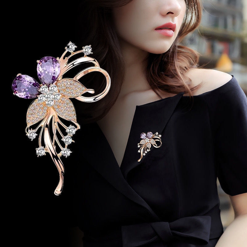 

Luxury Women Men Designer Letter Brooches 18K Gold Plated Inlay Crystal Rhinestone Jewelry Brooch Tassels Pearl Pin Party Gift Accessorie