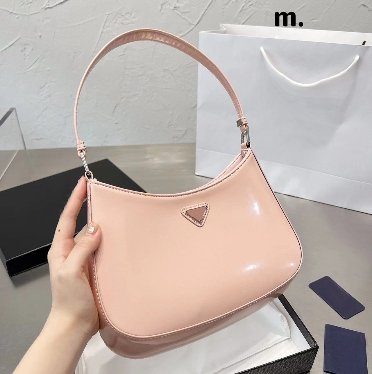 

Premium womens luxury handbag designer shoulder bag fashion with classic letter lady cross body 5A top Bags Wallet, Pink1