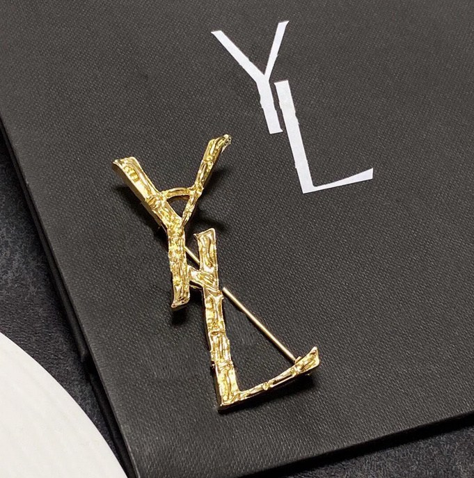 

Fashion Designer Brooch For Women Luxury Gold Jewelry Ladies Dress Accessory Pins Womens Breastpin Leency Brosche Letter S