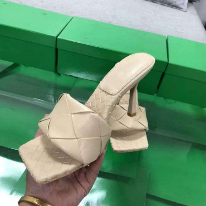 2023 New Luxury Heels Designer Sandals Women Fashion Letter Comfortable Lining Leather Dress Shoes