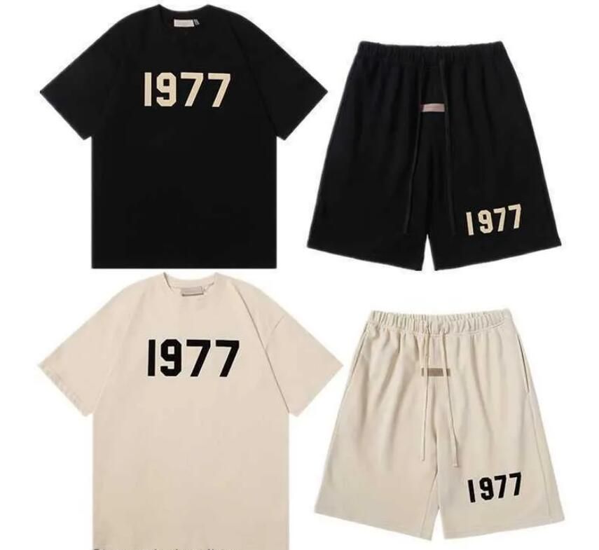 

Essential 1977 Mens Tracksuits Printed Casual Sports Suit High Street Loose Short Sleeve T-shirt Men's And Women's Fashion Shorts, Not sold separately (add postage)