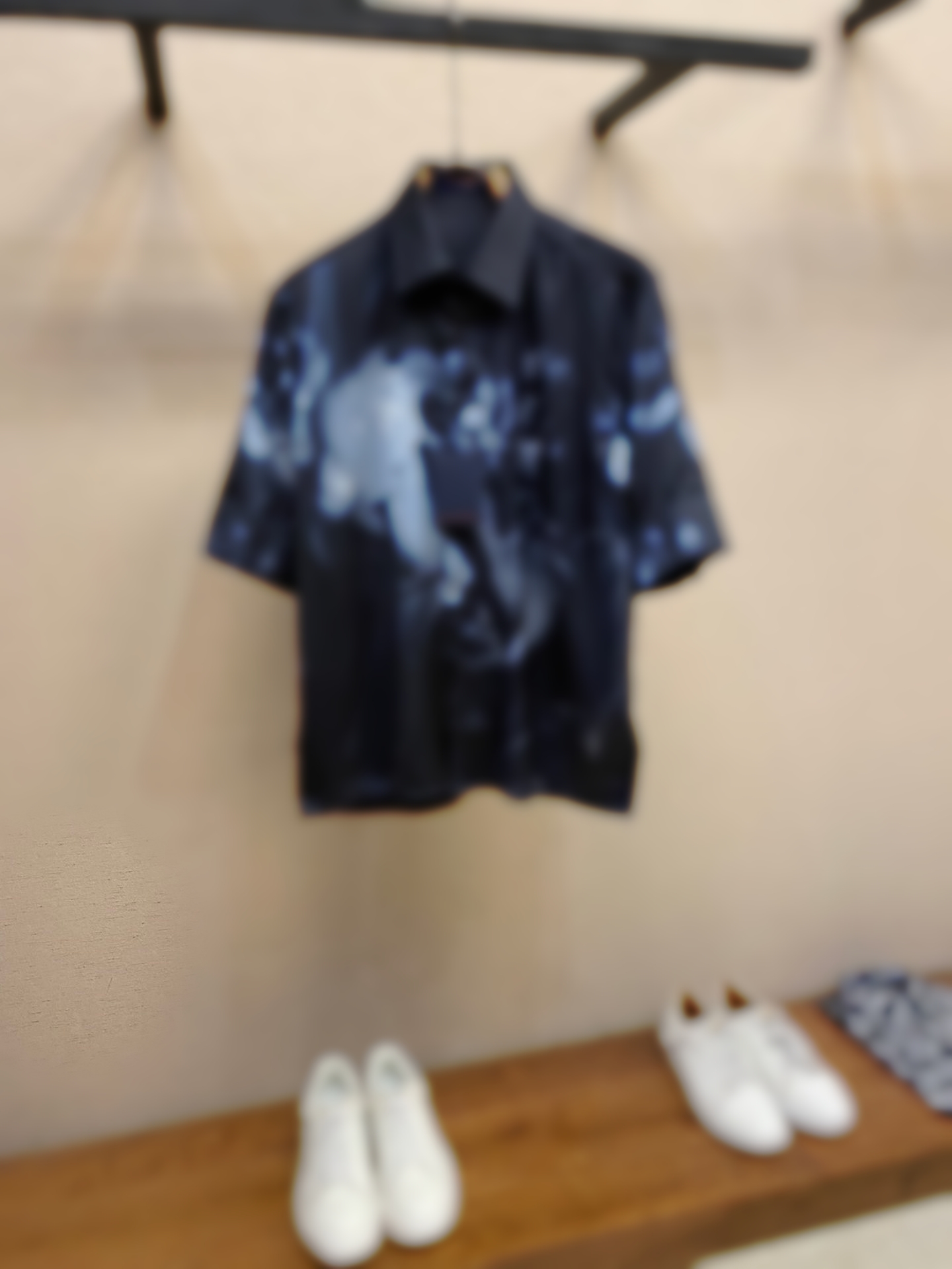 

23SS paris italy men' t shirts Casual Street Fashion Pockets Warm Men Women Couple Outwear l0209, Black