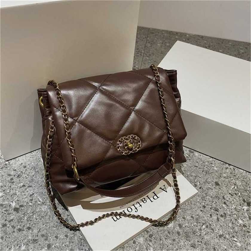 

32% OFF Handbag High quality 2023 new bag This year's popular women's large capacity rhombic lattice chain messenger texture, Black5