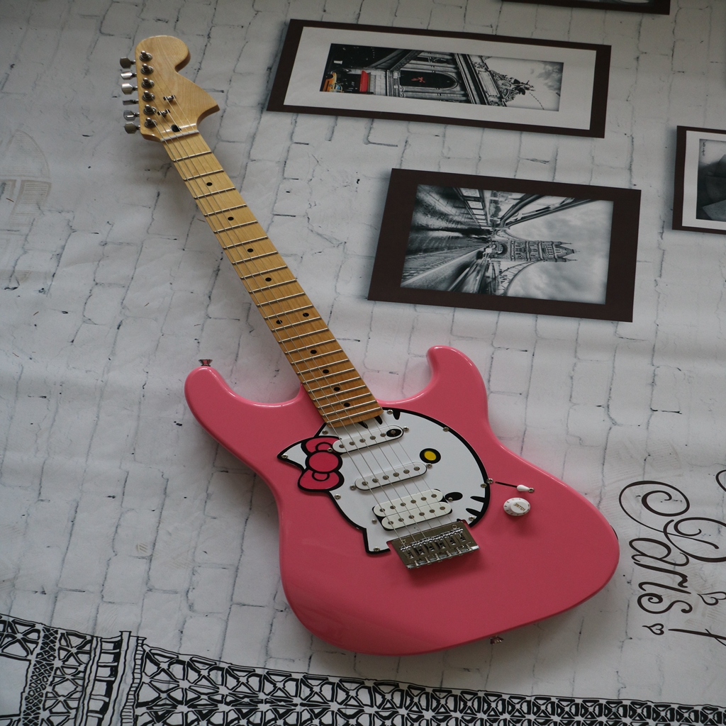 

High-end high-quality maple fingerboard kitten six-string electric guitar, our store can customize various guitars