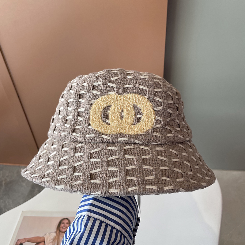 

Designer Knitted Bucket Hat For Women Mens Fashion Sun Beach Hat Luxurys Fisher Hats Woman Bonnet Beanies Straw Hat Baseball Caps 2302084BF, Khaki