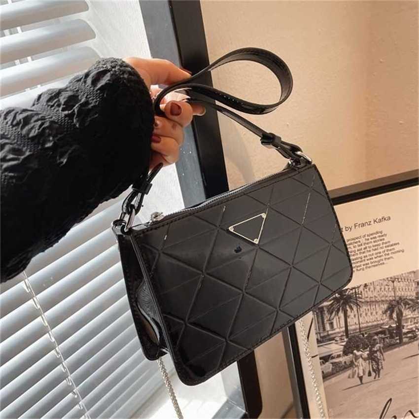 

22% OFF Handbag High quality 2023 new bag Bright chain messenger Lingge underarm shoulder leisure small square, Black4