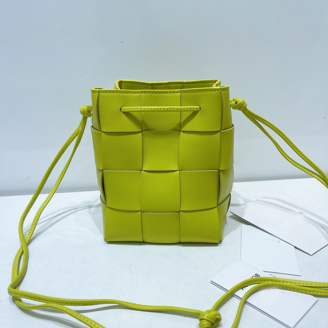 

Women bags tote Crochet Bucket bag bottegas Shoulder Bags Fashion green handbag Shopping Satchels crossbody messenger Luxury designer purses hobo envelope wallet, Contact me