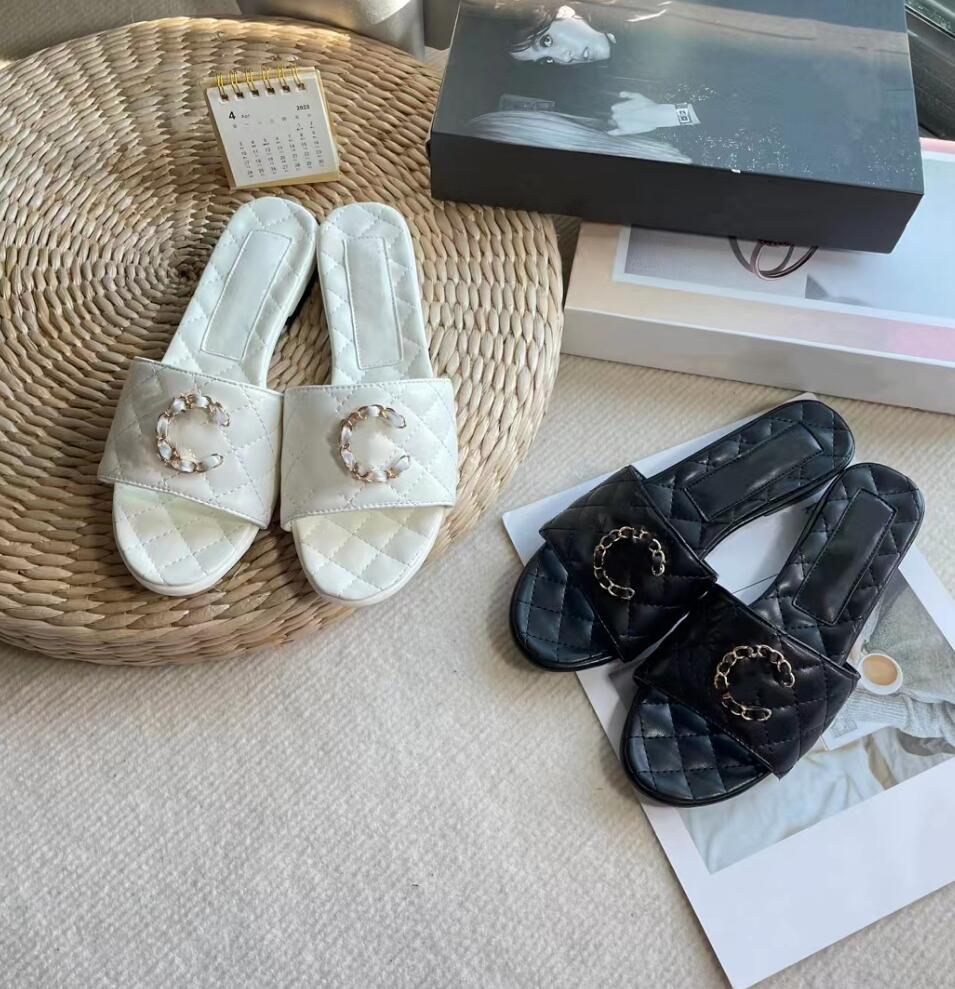 

Designers Double Letter Slipper Womens Leather Flat Bottom Leisure Slippers Summer Fashion Outdoor Sandbeach Slipper Pure Color Simple Comfort Sandal, Black