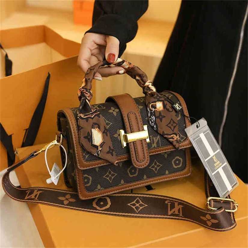 

10% OFF Handbag High quality 2023 new bag Women's Hot sense old flower square network red temperament broadband, Coffee