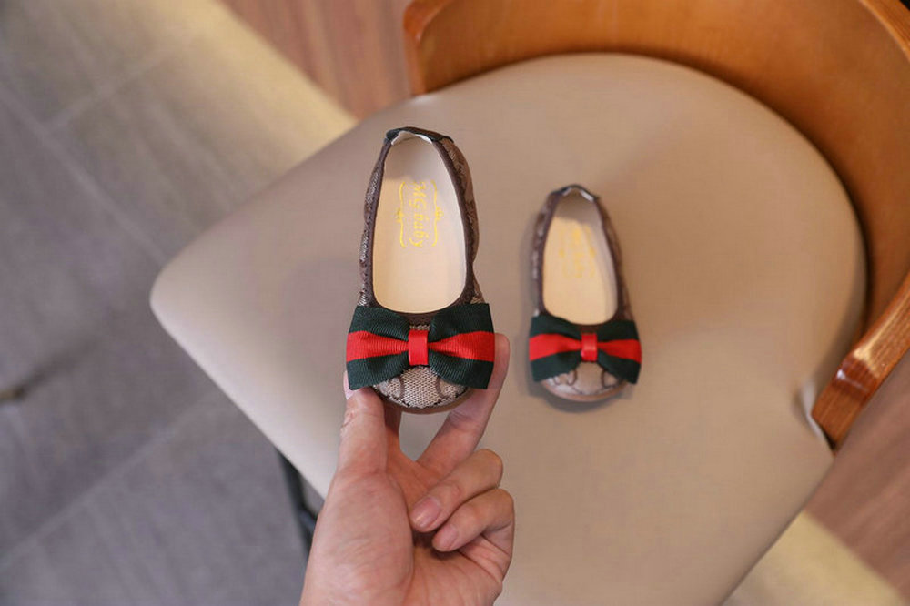 

Athletic & Outdoor Kid canvas shoes Children Preschool Boys Girls Casual Fashion Sneakers Children Walking toddler Sports Trainers Eur 21-35, Black