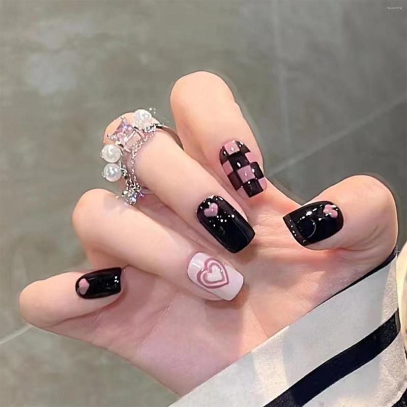 

False Nails 24pcs Short Pink Heart Nail Black Press On Art Manicure Set Round Head Glossy Fake Patch For Girl Gifts, Hy1