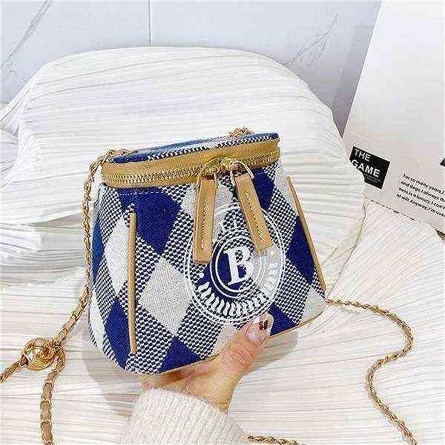 

26% OFF Handbag High quality 2023 new bag Korean Lingge shoulder texture chain messenger Street trend handbag for women, Red4