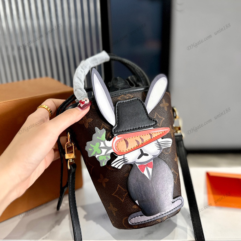 

23 Women Luxurys Designers Puffer Bucket Shouder Bags Upscale Handbag Flowers Multi Pochette Totes Crossbody Ladies Handbags Side Embossed Flowers 18CM, Brown