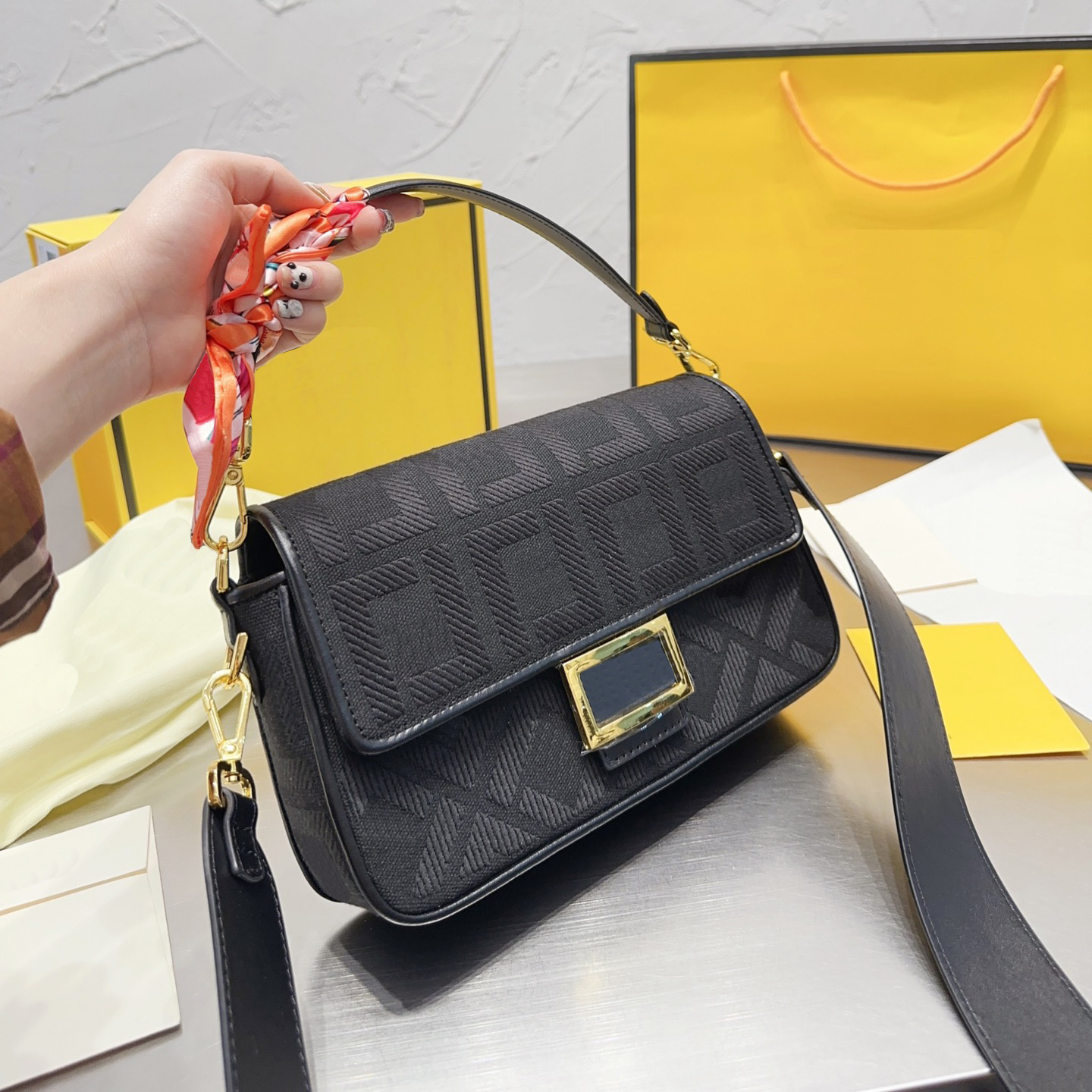 

messenger bags for women designer handbag shoulder bag Trend Letters Print canvas crossbody hand bag lady pink purses, Fcf01 26x19cm