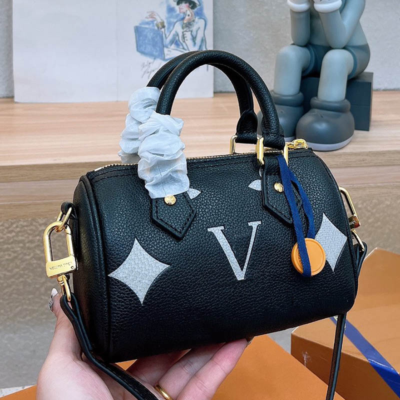 

Bags Designer Handbag Women Tote Bag Small Crossbody Bag Classic Flower Handle Wallet Brand Single Shoulder Bag Man travel Duffle Bags Nano Speedy Purse M81456 Totes, Black