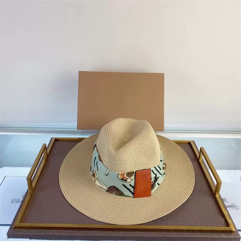 

Designer Women Straw Hat Fashion Versatile Brim Hats Luxury Braided Travel Horse Racing Sunshade Caps High Quality Baseball Cap Bucket Hat, Beige