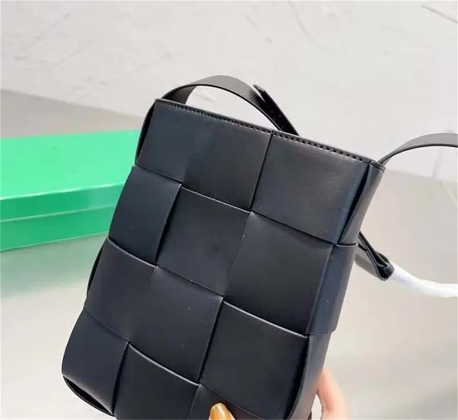 

Bucket Bags 2023 Summer Crossbody Shopping Bag Handbags Lady Totes And Designer Purses Luxury Famous Brands Shoulder Bag For Women, Black