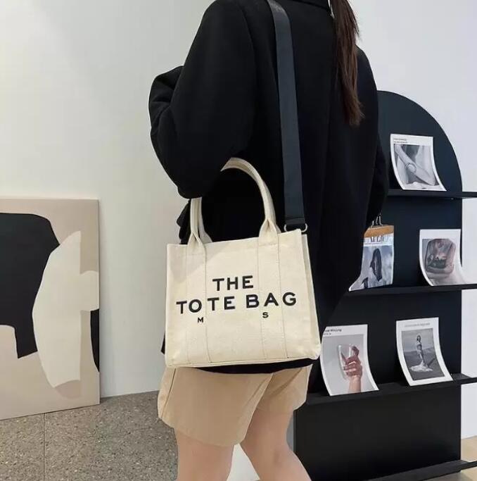 

women tote shoulder bags crossbody bag luxury high quality large Capacity Canvas purse fashion designer girl handbags shopping bag, Red