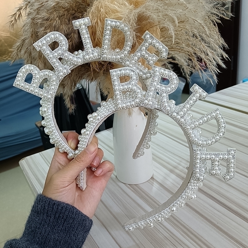 

Other Festive Party Supplies Bride to be Pearl crown Headband Bach Bachelorette hen Bridal Shower wedding engagement rehearsal dinner Decoration Gift 230209