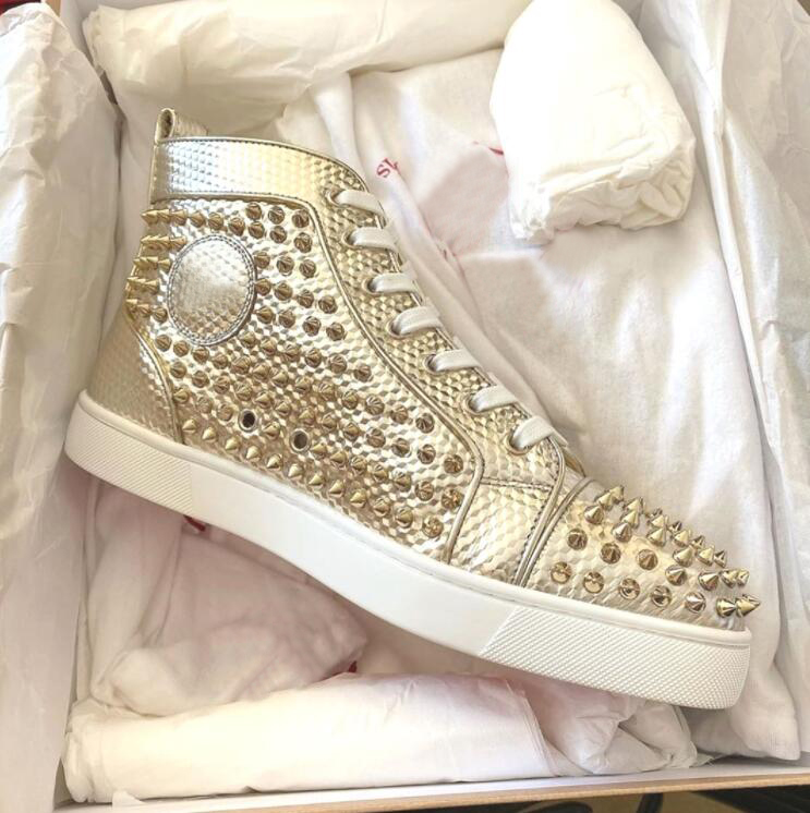 

Luxury design casual shoes men reds sole spiked sneaker gold genuine leather high tops rivet sneakers outdoor walking flats platform Box eu35-47