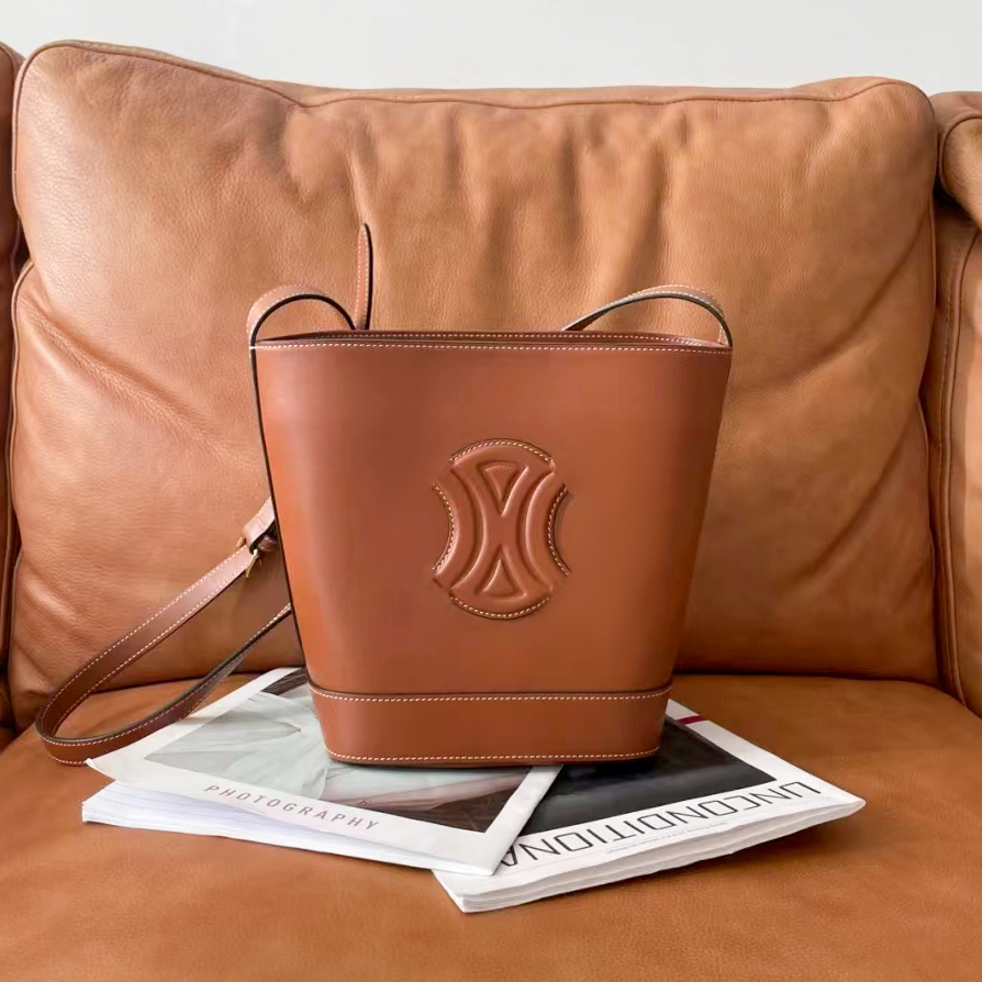 

High quality Luxury Designer Clutch crossbody Bag Drawstring tote Genuine leather fashion Women's men TRIOMPHE pockets handbag Shoulder Bags city pochette weekend, Black