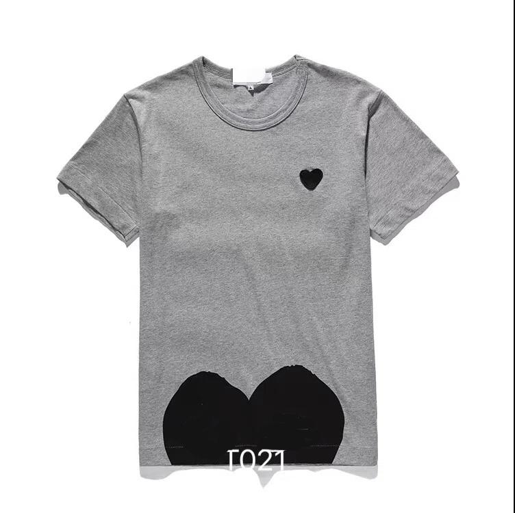 

23SS Summer cdgs Mens T-Shirts Play T Shirt Commes Short sleeve Womens Des Badge Garcons Embroidery heart short sleeve Red heart yu