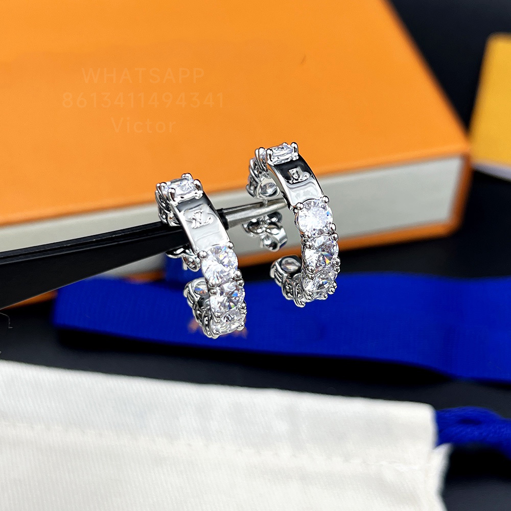 

LW Crystals earrings for women designer earring Gold plated 18K Diamond official reproductions luxury highest counter quality gift for girlfriend with box 015