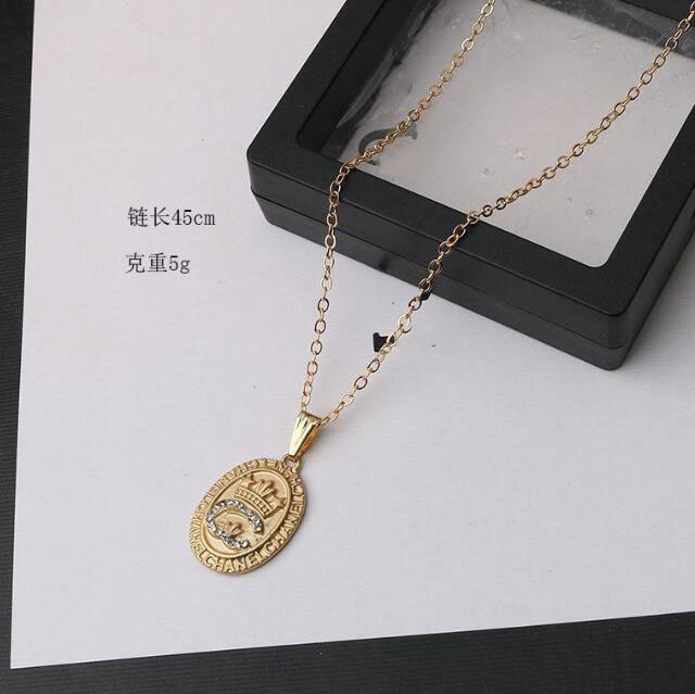 

Luxury Designer Double Letter Pendant Necklaces 18K Gold Plated Crysatl Pearl Rhinestone Sweater Necklace for Women Wedding Party Jewerlry Accessories