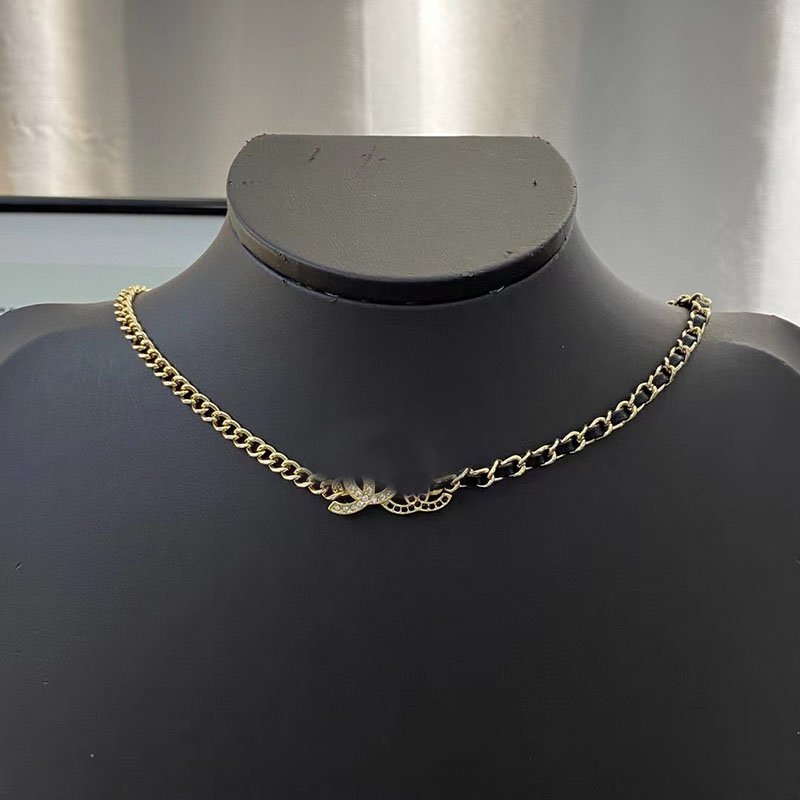 

18 style never fading Luxury Designer Pendant Necklaces Designers Stainless Steel Plated Letter For Women Wedding Jewelry Gift