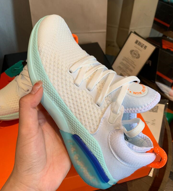 

Designer Men Women Casual Shoes Fashion Low Cut Lace-Up Sneakers Trainers Outdoor Brand Unisex Zapatillas Sports Shoes 36-44