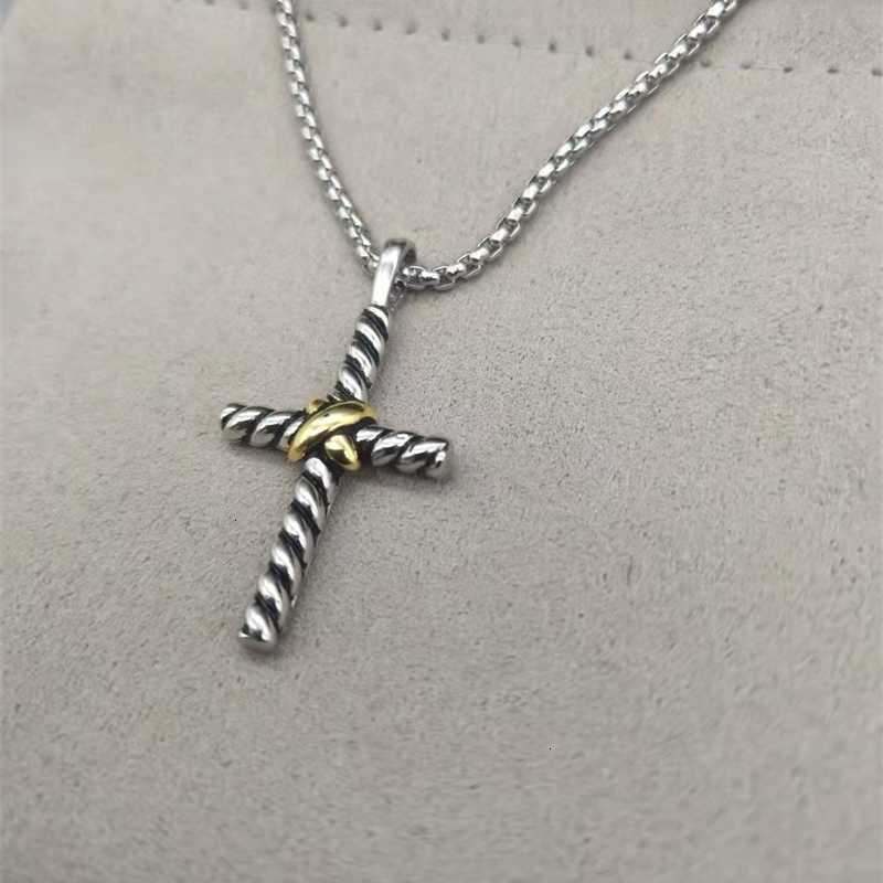 

Men Designer %90 Gold Plated Off Fashionable Wholesale Cross Necklace Hip 18K Hop Jewelry Necklaces X Luxury Pendant for Jewelry Party Anniversary Gift Wholesale