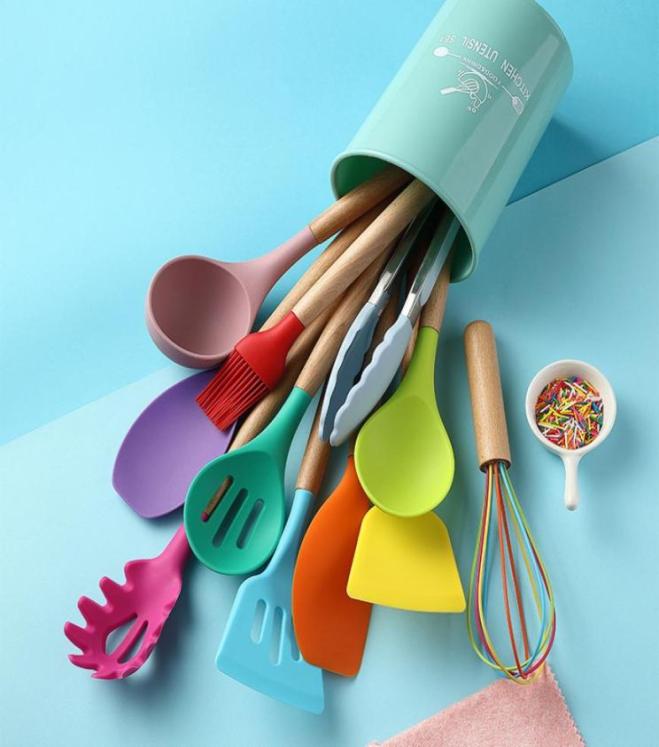 

Silicone Cooking Utensils Set Cookware Nonstick Spatula Shovel Wooden Handle Cooking Tools Set With Storage Box Kitchen Tools Y041529566