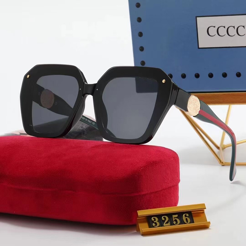 top Designer Sunglasses Original Eyeglasses Outdoor Shades PC Frame Fashion Classic Lady Mirrors for Women and Men UV400 Glasses Unisex 18 colors