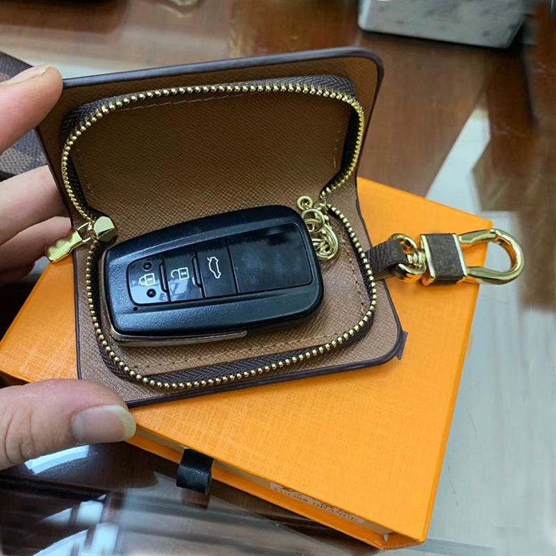 

Fashion Keychain Buckle Bag Lovers Car Keychains Handmade Leather Designers Key Chain Men Women Bag Pendant Accessories 4 Color