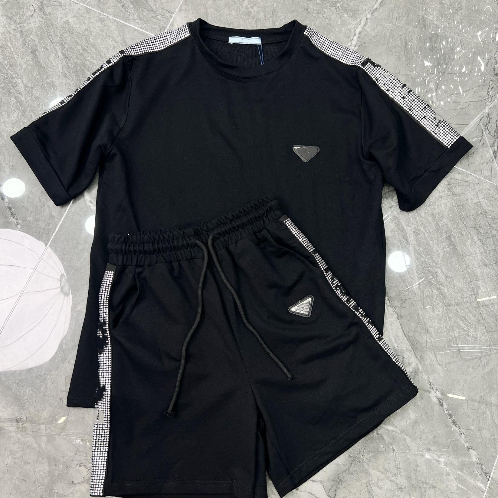 

Tops Shorts Two Piece Sets Fashion Designer Letter Printing Women Tracksuits For Summer Ladies Short Sleeve, Gray