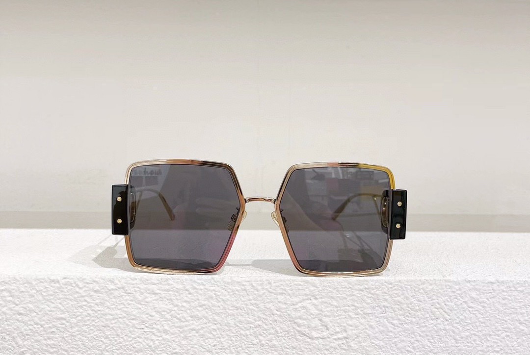 

Funky Sunglasses Men and Women S4U Glasses Style Anti-Ultraviolet Retro Plate Square Full Frame With Box S4U