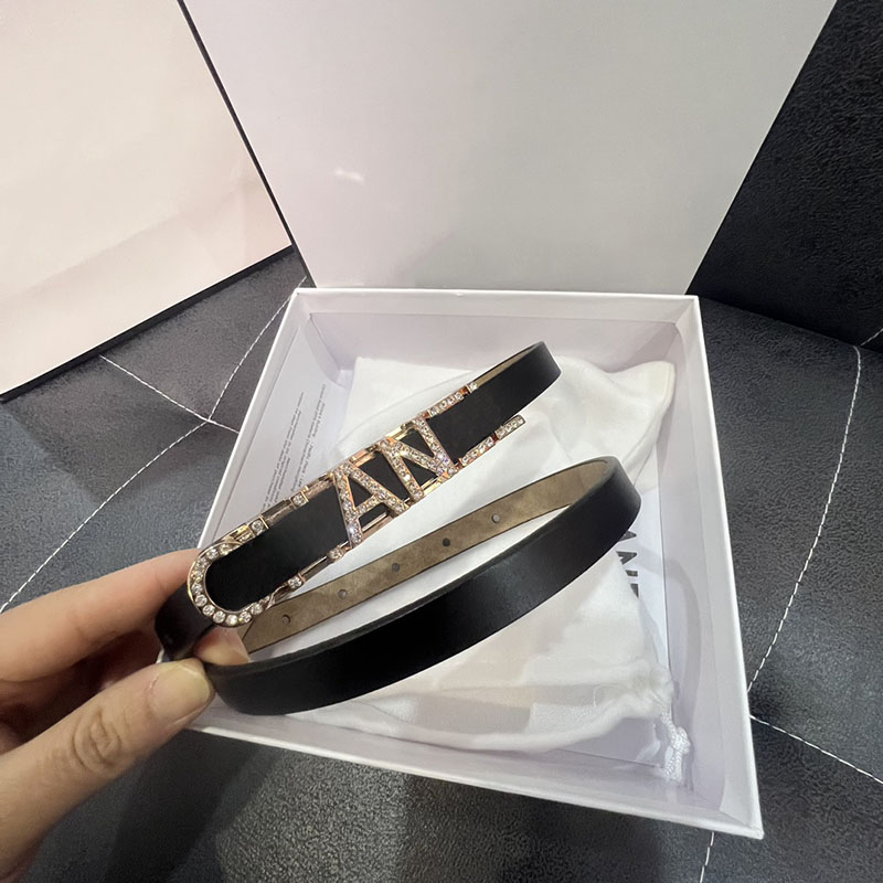 

Luxury designer belt women belt width 1.5cm leather material latest style business belt exquisite simple fashion very nice