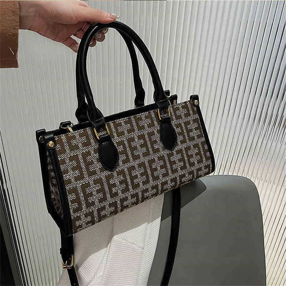 

80% Off Handbags Online USA Handbag female autumn and winter red one Messenger foreign style hand-held French stick sales, Black4