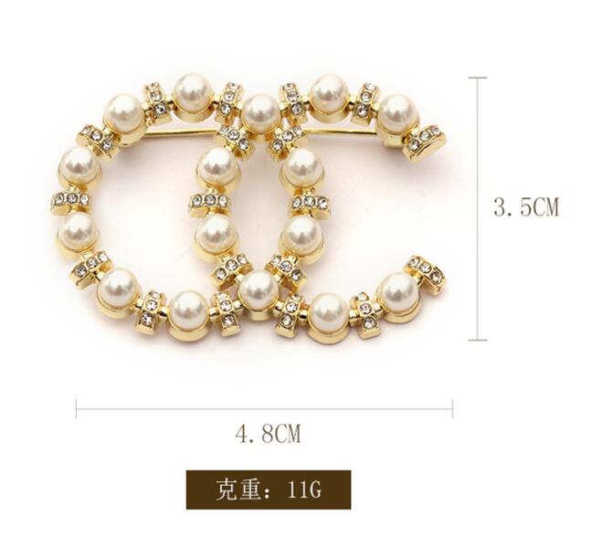 

20style Brand Designer C Double Letter Brooches Women Men Couples Luxury Rhinestone Crystal Pearl Brooch Suit Laple Pin Metal Jewelry Accessories