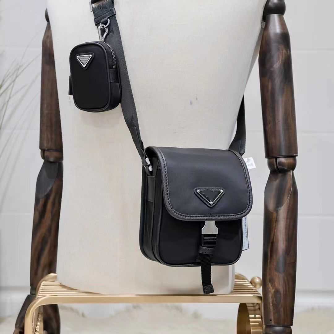 

Prads Designer Luxury Bags For womens Triangles Pattern Crossbody Handbags Totes Bag Purses Shoulder cleo hobo Pravda Mens Multicolour Nylon Wallet Prade DXSS, Black