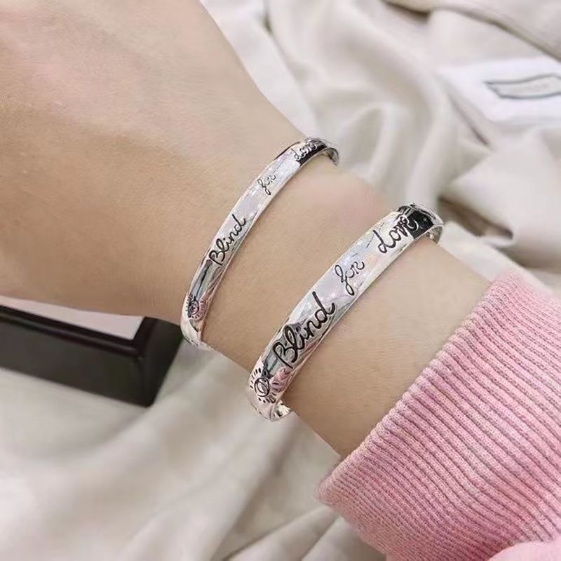 Luxurys designers Bracelets Solid Silver Bangle Charm bracelet Trendy Elegant Simple String of Beads Geometric Party Jewelry Gift Wholesale Birth-image-841403564