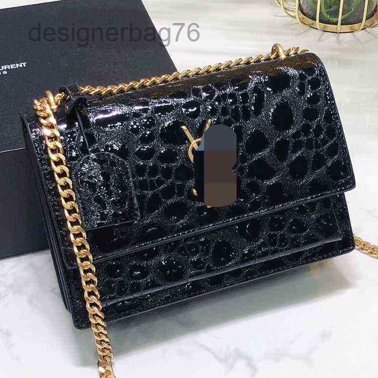 

Large Hands outlet Designer Bag France Brand Shoulder Capacity Fashion Siant Lurant Spring Summer 2023 Fashion Trend Chain Small Square Sunset Organ ITBG, Sky blue