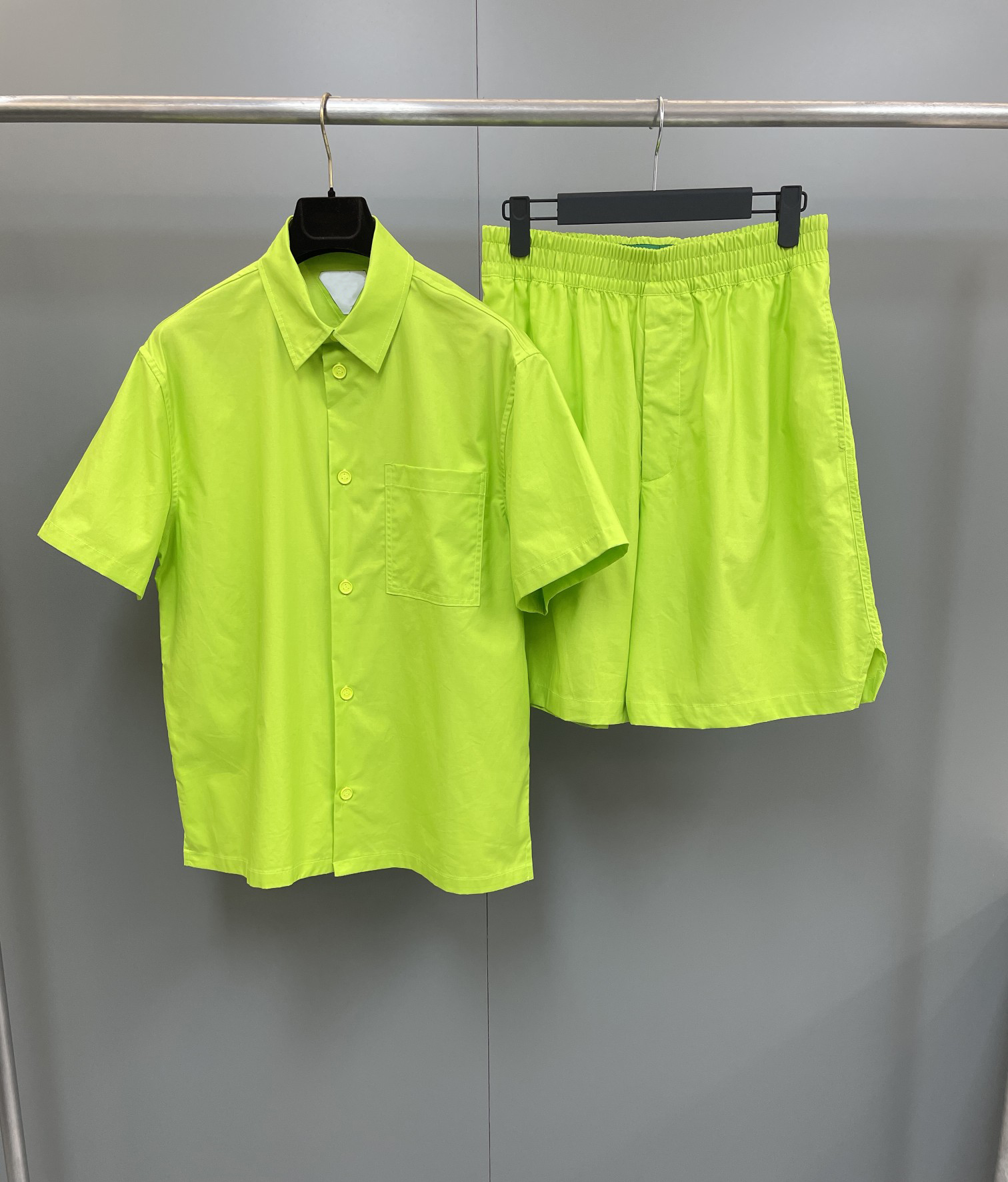 2022 Le dernier été mens designer survêtements US taille chemise à la mode survêtement de haute qualité respirant matériel de luxe hommes jogging
