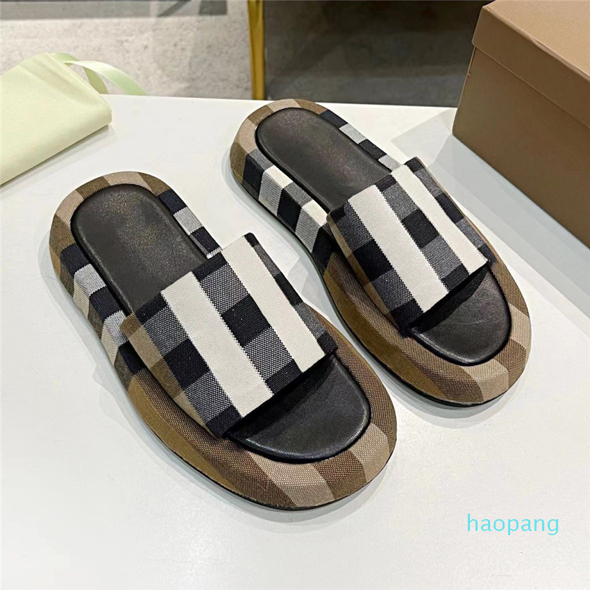 

2023 Vintage Slippers Women Fashion Letter BUR Slides Luxury Summer Ladies Flip Flat Rubber Gear Bottoms Sandal Beach Designer Shoes 35-45