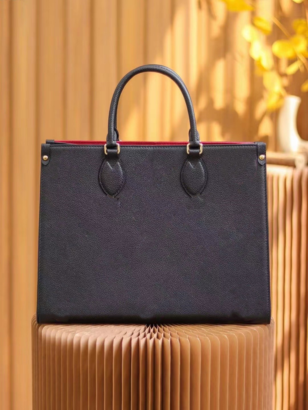

Wallets New Fashion Tote Bag Shopping Bag Black Cowhide Embossed Shoulder Bag M45495 M45945 Onhego Medium Handbag